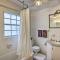 Waterfront Vacation Rental on Lake Mirror!