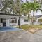 Waterfront Vacation Rental on Lake Mirror!