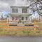 Sunny Front Royal Vacation Rental with Hot Tub!