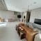 Luxury 1 Bedroom Sea View and Infinity Pool - Dubaj