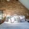 Pineapple Spa Cottage