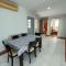 Kuching City 3Bedrooms Apartment
