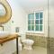 Shelbourne Boutique Lodge