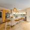 Fantastic 3-Bdr Villa With Gorgeous Pool & View