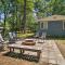 Higgins Lake Getaway with Fire Pit, Walk to Beach! - Roscommon