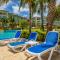 2Bdr Ground Floor Condo With Terrrace!