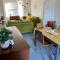 Contemporary 2 Bedroom Victorian Town House - Sleeps up to 6