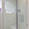 Cosy Butterfly Comforts 2 Bed Top Floor Unit