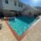ROYCE mini-mansion with heated pool & spa Houston - Хьюстон