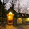 Punch Tree Cabins Couples Outdoor Bath - Carluke