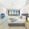 Zen Ocean Charm 3BR Luxury W/front Apt Pool + BBQ - Darwin