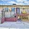Colorful El Paso Home with Deck and Mtn Views! - El Paso