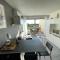 Superbe studio, terrasse, piscine, parking