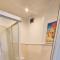 Beachfront Cronulla Getaway with Ocean Views & Spa - كرونولا