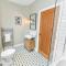 Haydn House Luxurious Retreat - 4 bedroom, 10 guest max, Perfect home away from home - Nottingham