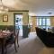 Townhouse Suites- Abbey Row