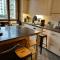 Double Bedroom & Kitchen - Perle du Lac, Geneva