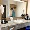 Stanford Inn & Suites Anaheim
