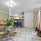Historic Cottage 3 mins to the French Qtr. Sleeps 12