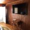 BlackBeards Retreat - Historic and Pet Friendly cottage