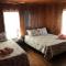 BlackBeards Retreat - Historic and Pet Friendly cottage