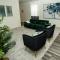 Lavishly Decorated 3-Bedroom Home Near Samsung-Taylor with King-Sized Bed