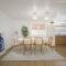 Split Level House in Hongdae - Сеул