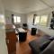 Logement neuf en face de la forêt. Accès cour. - 巴尼奥勒德日洛恩