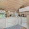 3 Bedroom Lovely Home In Føllenslev