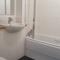 Spacious London apartment 5 min walk to Leytonstone Underground Station and 5 stops to zone 1 - Londra