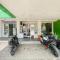 RedLiving Apartemen Green Lake View Ciputat - Farida Property 1 Tower E