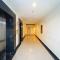 RedLiving Apartemen Grand Kamala Lagoon - Icha Rooms Tower Barclay South with Netflix