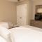 Beautiful spacious 4 bedroom house , sleeps 8+