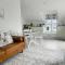 Quaint Gowrie Village Apartment