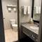 Days Inn by Wyndham Fort Wright Cincinnati Area