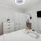 207 W Cooper Coral Cassita Central Location