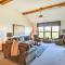 Mountain-View Blue Ridge Condo 36 Mi to Asheville