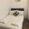 Lovely 2 Bed Sea Front apartment @ 10A George Street