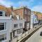 The Tuck Away, Central Old Town with Parking