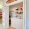 Rockaway Retreat - Meredith Lodging