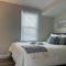 Large-group Retreat w/Loft Space Near Beach - 密歇根城