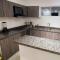 COZY, Apartamento a solo 10 minutos Caminando a Playa Dormida, con Piscina y Parqueadero. - Санта-Марта