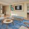 Le Meridien Lav Split