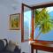 Apartment The Palm with Garden