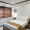 Rosh Hotel