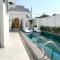Zenzen Pool Villa - Csiangmaj