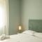 Lei Rooms