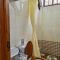 The Annex at 64 : Cozy, rustic cottage/treehouse