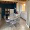 Joli appartement mezzanine avec parking et wifi La Roquille