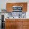 Unit 16 Maui Ohana Modern Studio